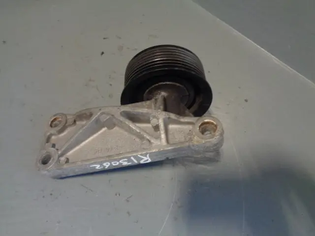 Discovery 2 Td5 Or V8 Non Ace Removal Pulley Idler Land Rover 1998 To 2004 1