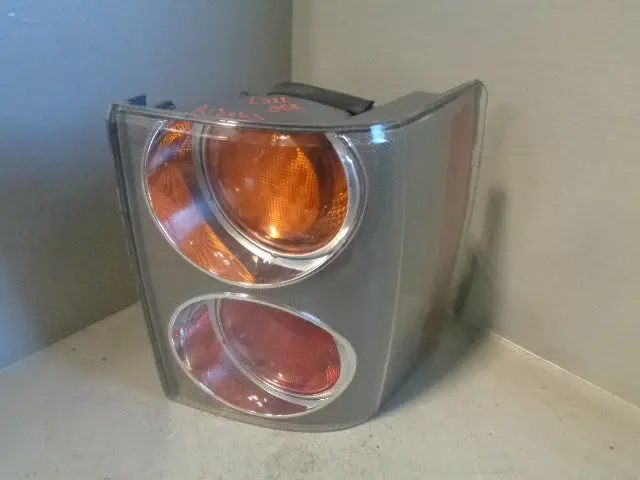 Range Rover L322 Tail Lamp Cluster Off Side Rear Light 2002 To 2006 Reflector 1