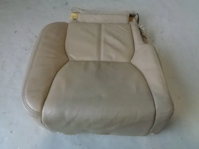 Discovery 4 Seat Padded Base Off Side Rear Alpaca Leather Land Rover 1