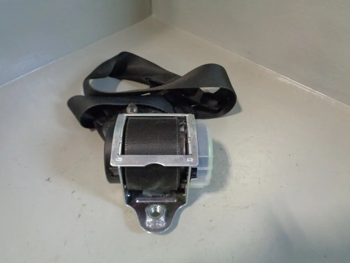 Range Rover Sport Seat Belt Off Side Front In Black L320 2007 To 2009 Type 1 1