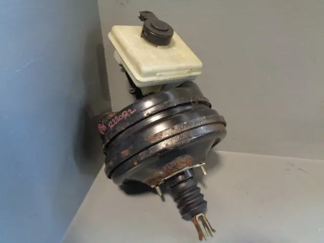 Discovery 2 Brake Servo And Master Cylinder Td5 Land Rover Sjb102122 1998 To 2004 1