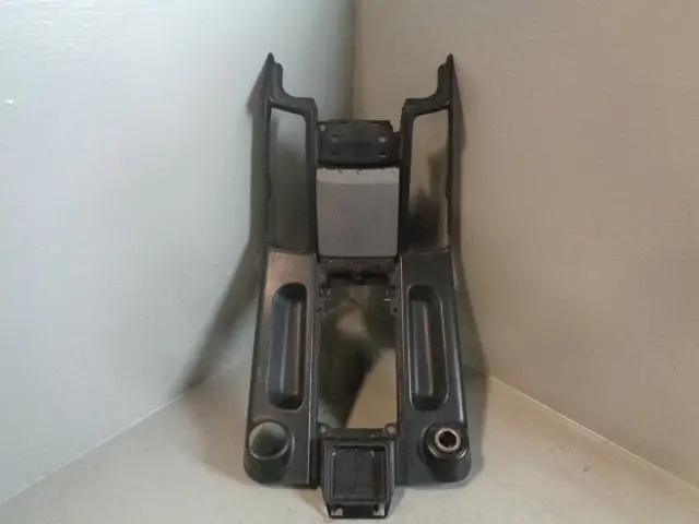Range Rover L322 Centre Console Trim With Ashtray 2002 To 2006 R13043 1