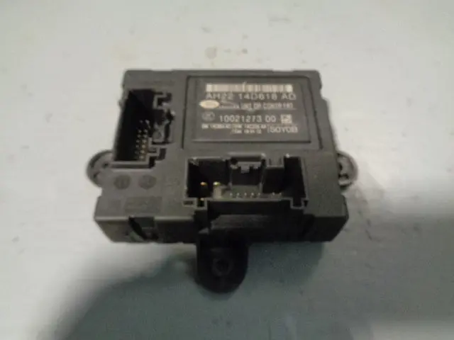 Discovery 4 Door Control Module Ecu Off Side Front Ah22 14D618 Ad Land Rover 1