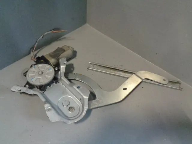 Discovery 2 Window Regulator And Motor Near Side Rear Land Rover 1998 To 2004 1