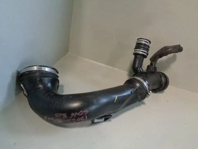 Range Rover L405 Air Intake Pipe 3.0 Sdv6 Fpla-5H390-Ac 2013 To 2017 1