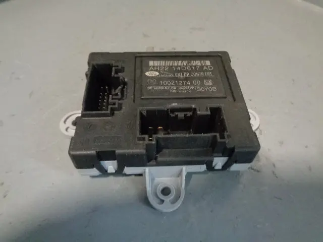 Discovery 4 Door Control Module Ecu Near Side Front Ah22 14D617 Ad Land Rover Xxx 1