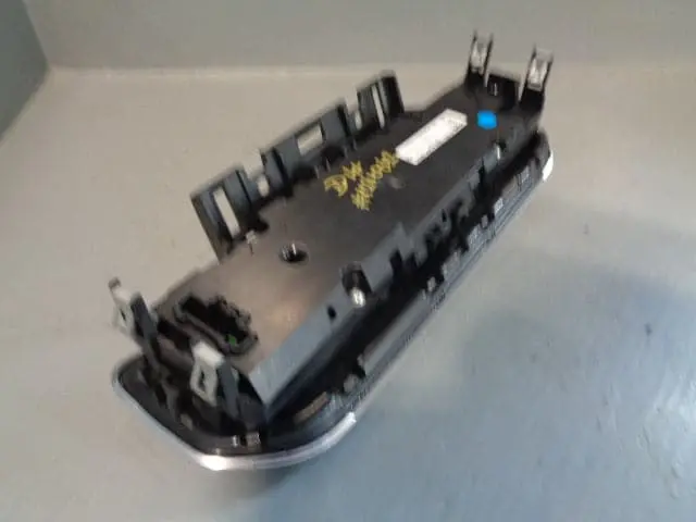 Discovery 4 Stereo Phone Control Panel Ah22-18C858-Ae Land Rover 2009 To 2014 2