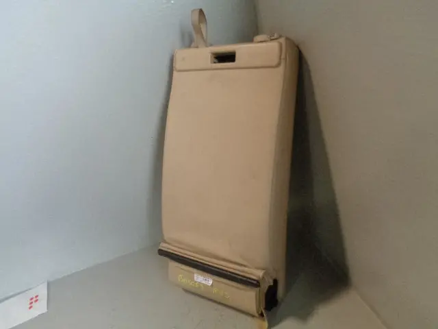 Range Rover Sport Armrest Rear Seat Second Row Leather Alpaca L320 2005 To 2009 1