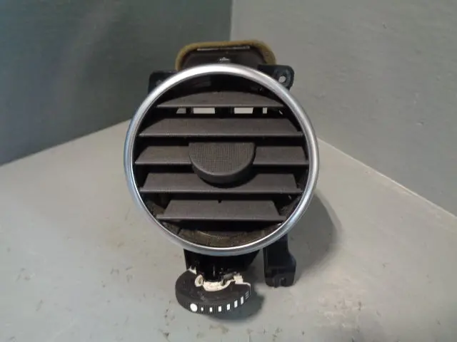 Discovery 4 Heater Air Vent Off Side Outer Ah22-01454-C Land Rover 2009 To 2014 1