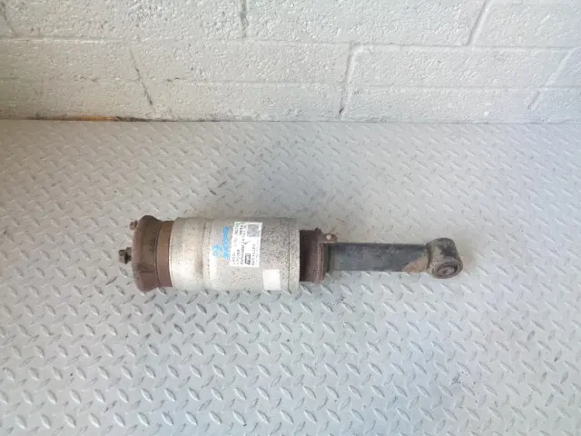 Discovery 3 Front Suspension Airbag Shock Absorber Strut Land Rover Rnb000858 1