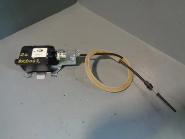 Discovery 4 Fuel Flap Lock Actuator Land Rover Fsg500013 2009 To 2014 1
