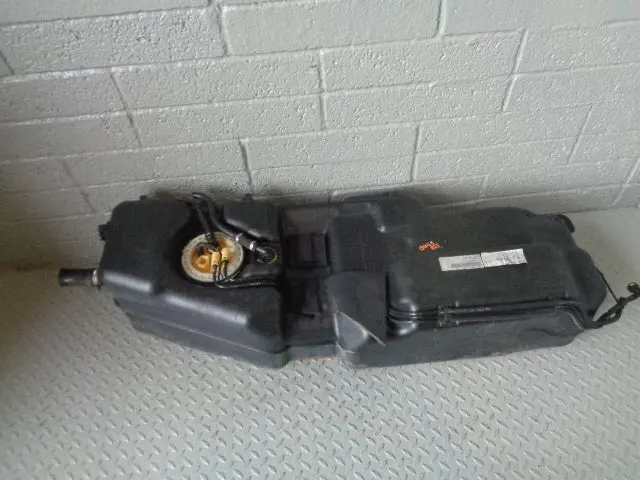 Range Rover Sport Fuel Tank And Pump 2.7 Tdv6 Diesel L320 2005 To 2009 1