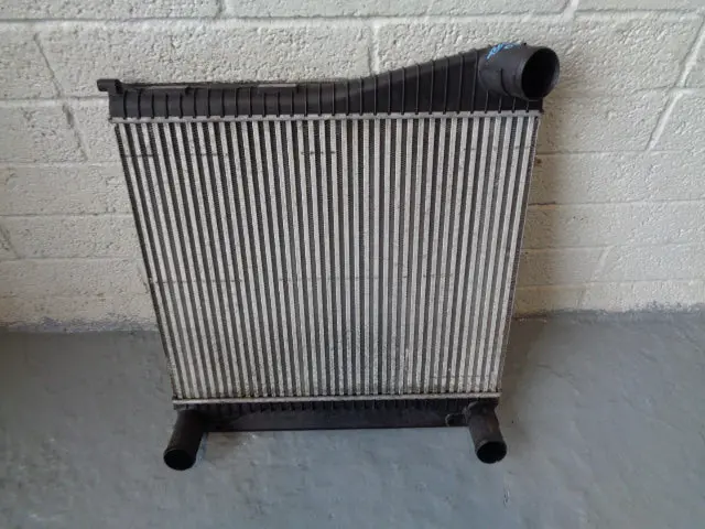 Discovery 4 Intercooler Radiator 3.0 Tdv6 Sdv6 Range Rover Sport Land Rover 1