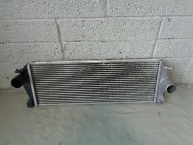 Discovery 2 Intercooler Radiator Td5 10P Btp5521 Land Rover 1998 To 2002 1