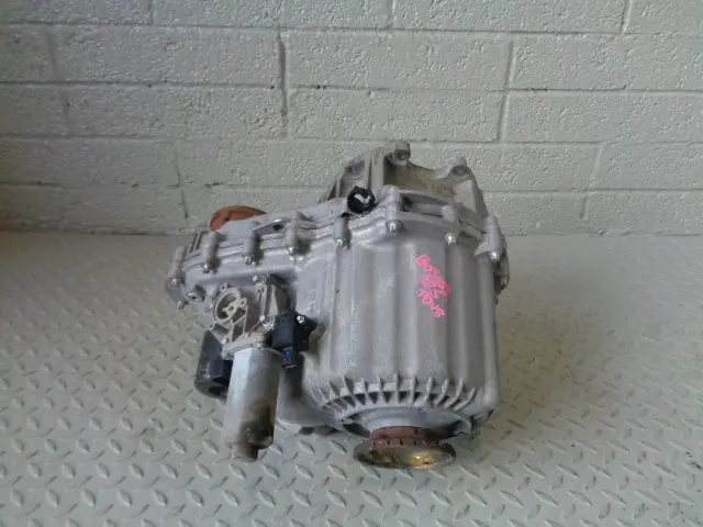 Range Rover Sport Transfer Box And Stepper Motor 3.54 L320 2006 To 2009 1