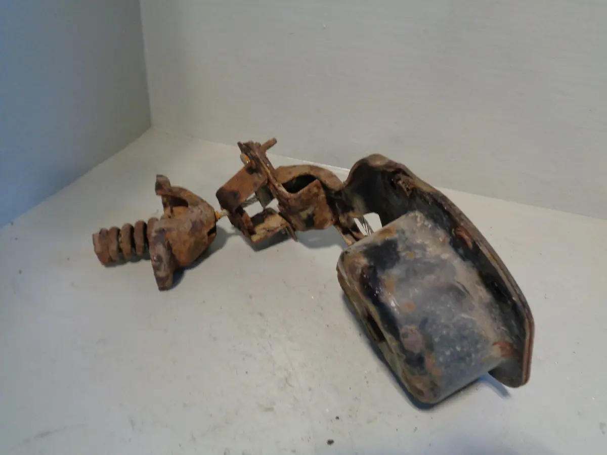 Spare Wheel Winch Bracket Discovery 3 / 4 Range Rover Sport L320 Bolt Winder 1