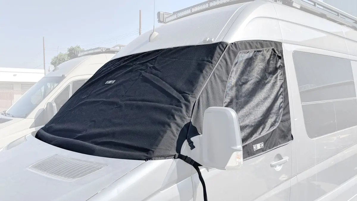 Exterior Front Window Shade Kit W/Integral Side Window Bug Screens 1