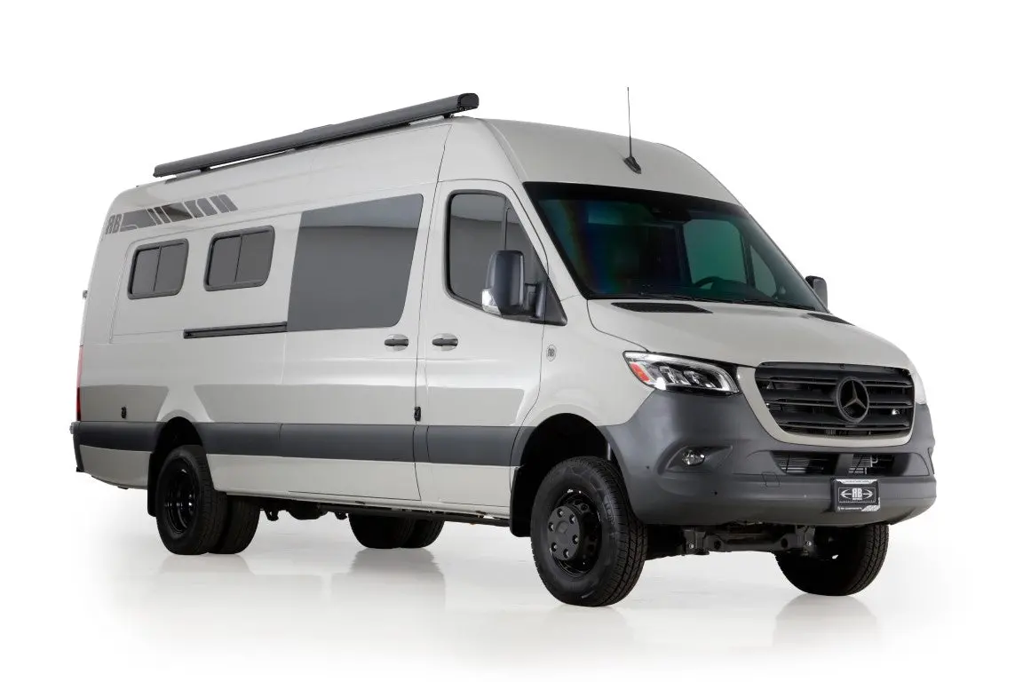 Rb Touring Van Dh - 170 Ext 3500 4X4 1