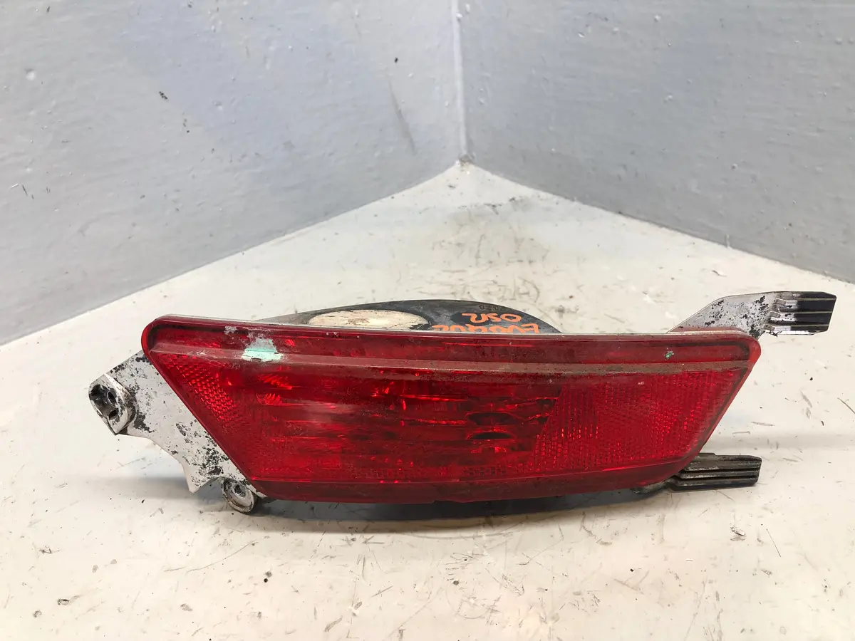 Range Rover Evoque Rear Fog Light Off Side Right Bj32-15K272 L538 2011 To 2015 1