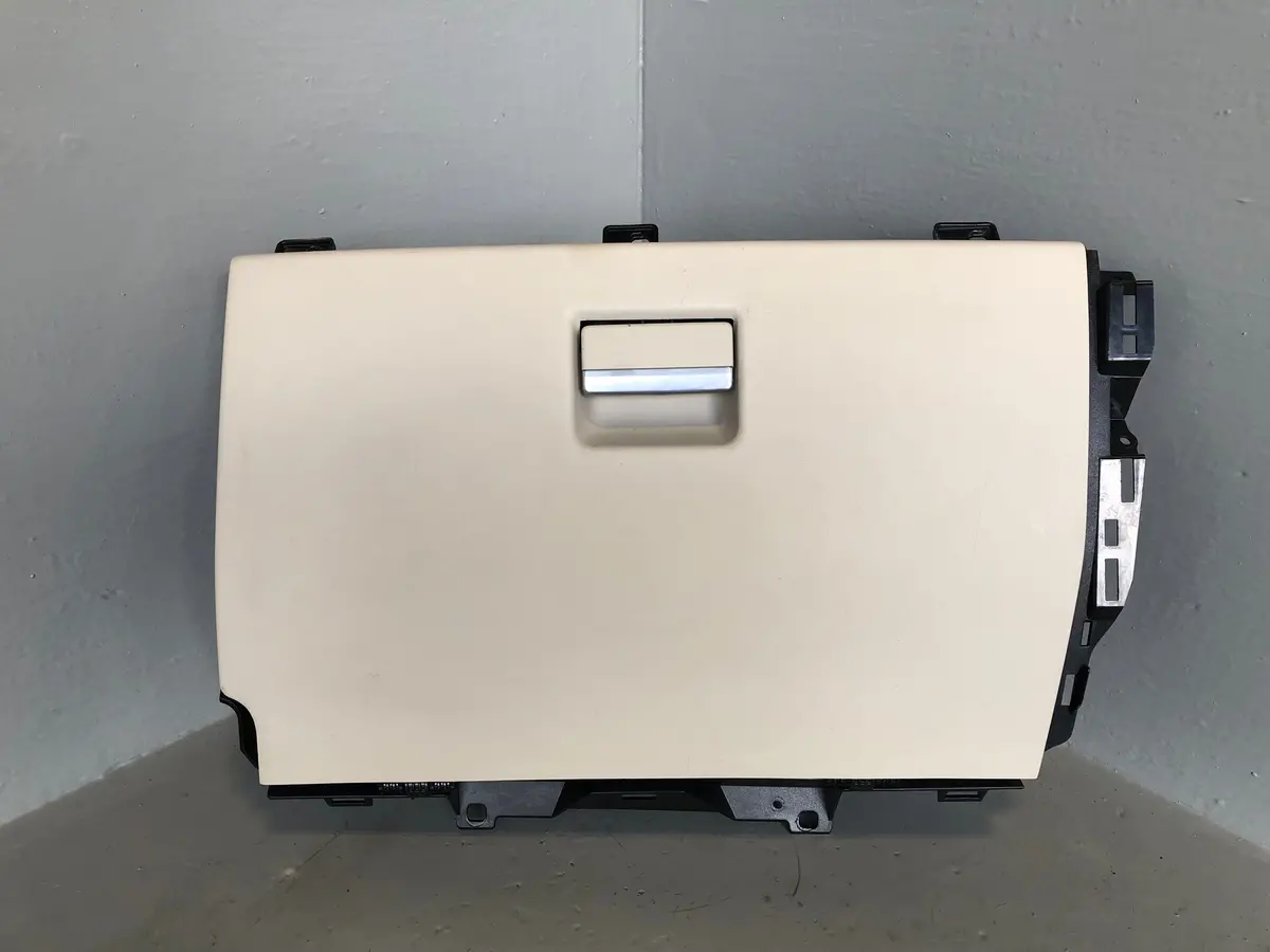Range Rover Evoque Glove Box In Cirrus 12D1314rh71 L538 Rhd 2011 To 2018 1