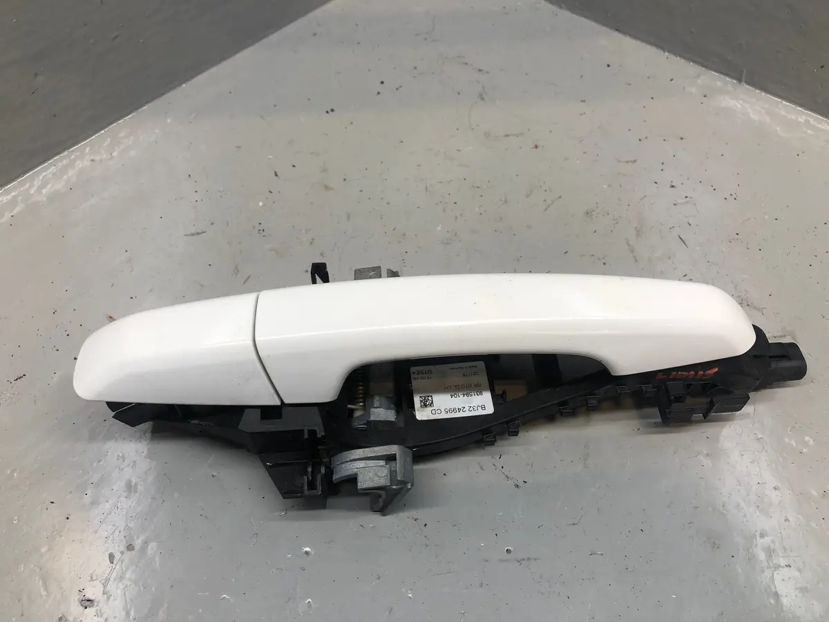 Range Rover Evoque Door Handle Exterior Near Side Rear Fuji White L538 1