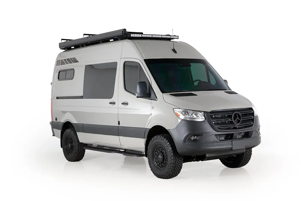Touring Van Lk - 144 4X4 1