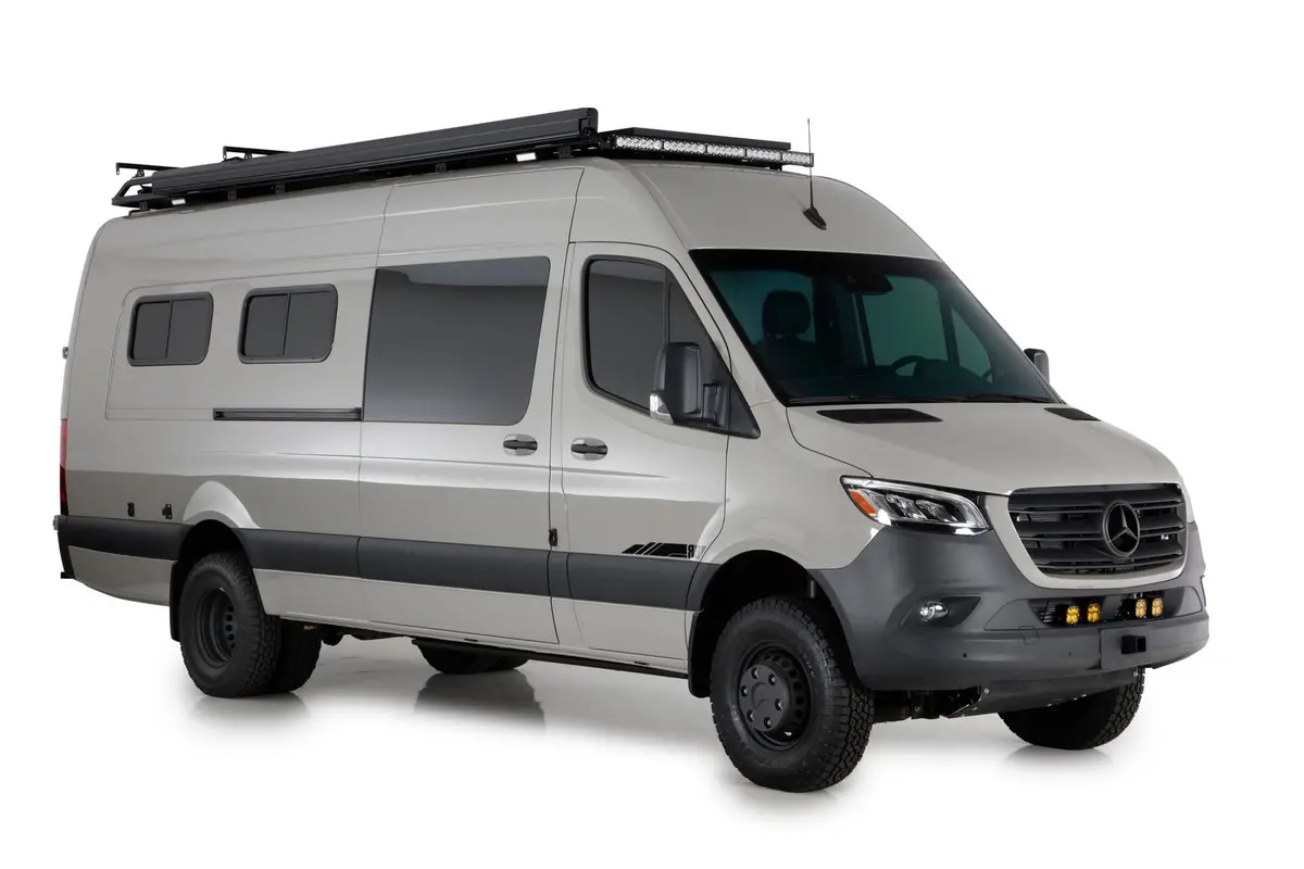 Rb Touring Van Dj - 170 Ext 3500 4X4 1