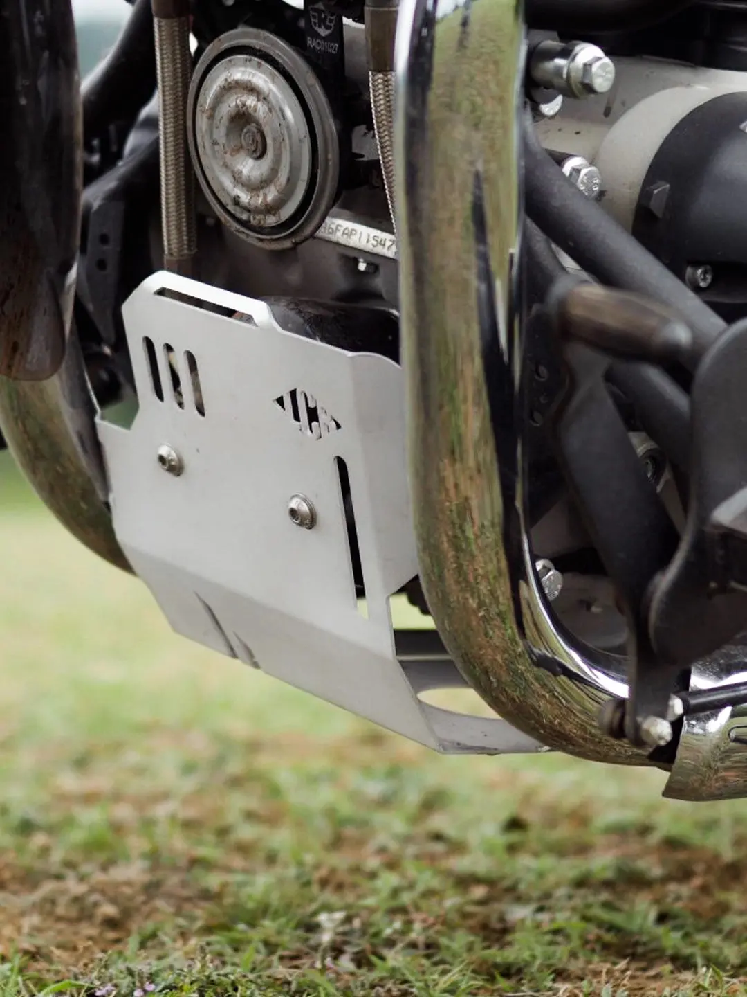 Legundary Super Meteor 650 Voyager Bash Plate 1