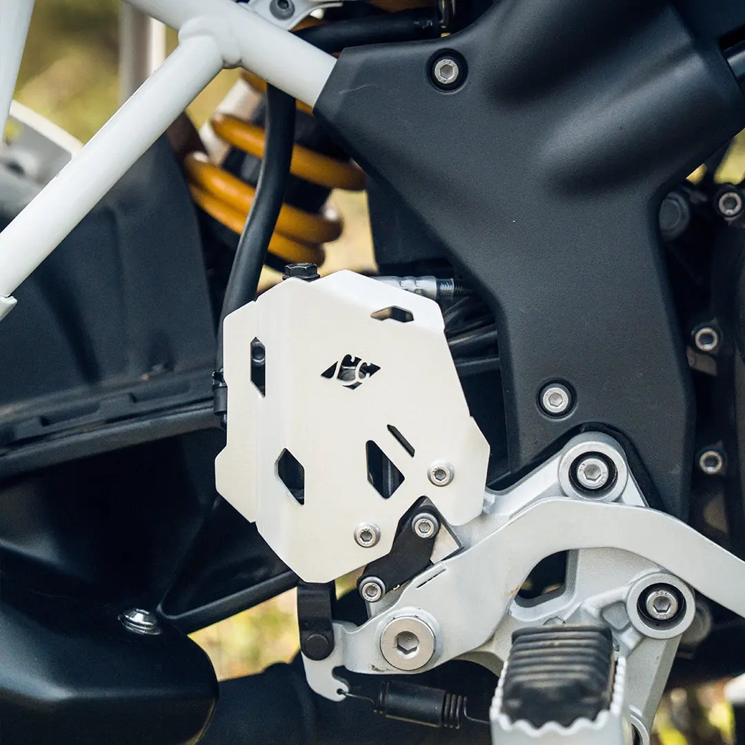 Legundary Apache Rtx 300 Titan Boot Guards 1