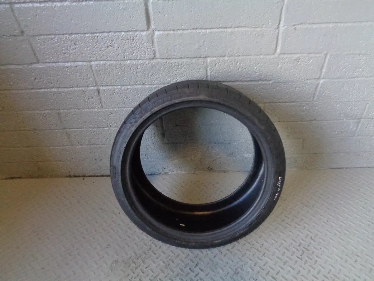 Michelin Pilot Super Sport Part Worn Tyre 265/35Zr19 265 35 19 7Mm Tread L1113a 1