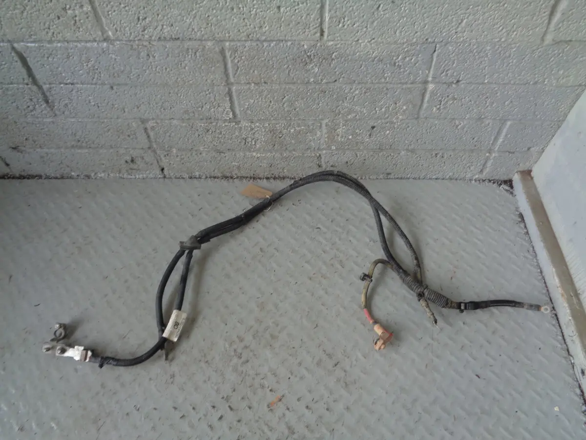 Range Rover Evoque Battery Cable Positive Wiring Gj32-14A280 Bd 2016 To 2018 1