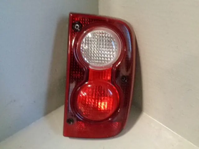 Freelander 1 Rear Light Off Side Upper Tail Lamp Land Rover 2004 To 2006 1