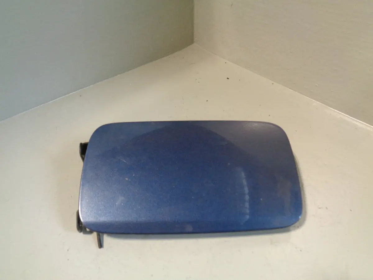 Range Rover L322 Fuel Filler Flap In Cairns Blue Lrc 849 2002 To 2009 1