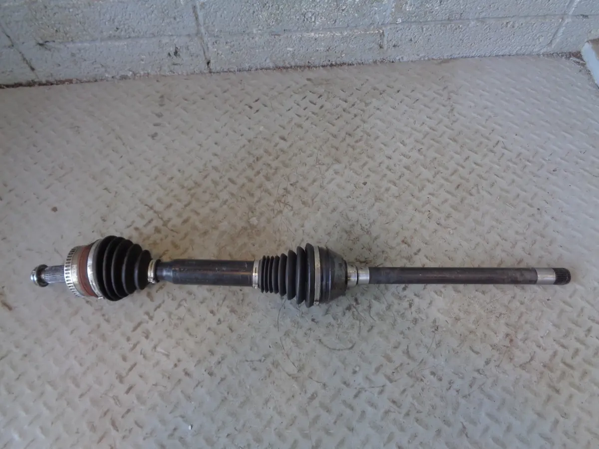 Range Rover L322 Driveshaft Off Side Front Right 4.4 Tdv8  2009 To 2013 1