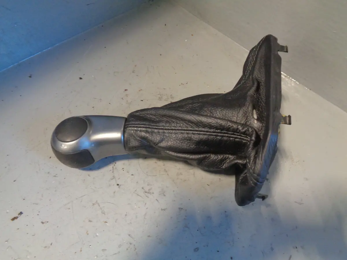 Discovery 3 Gear Knob Selector Manual 6 Speed Land Rover 2004 To 2009 1