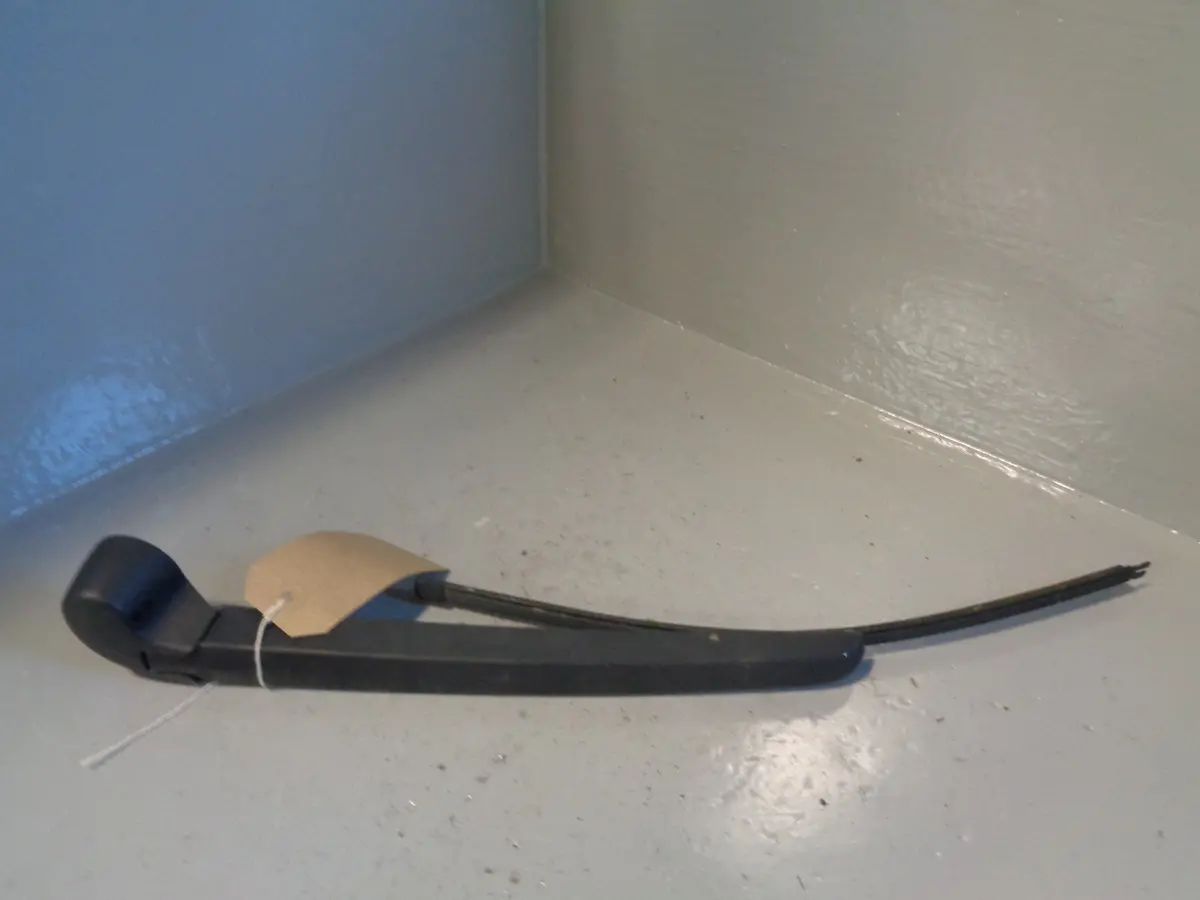 Porsche Cayenne 958 92A Tailgate Rear Wiper Arm 2011 To 2018 1