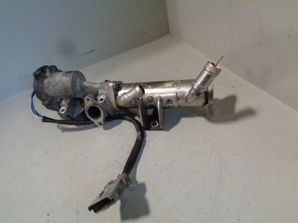 Range Rover Egr Valve And Cooler Near Side Left L322 3.6 Tdv8 6H4q-9Y493-Cb 1