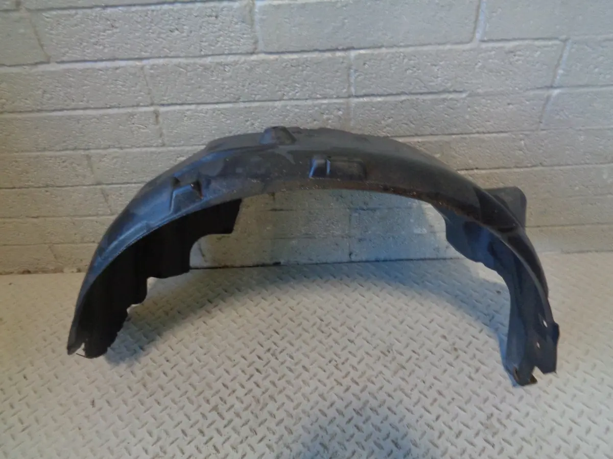 Discovery 3 Wheel Arch Liner Near Side Front Clf500253 Land Rover 2004 To 2009 1