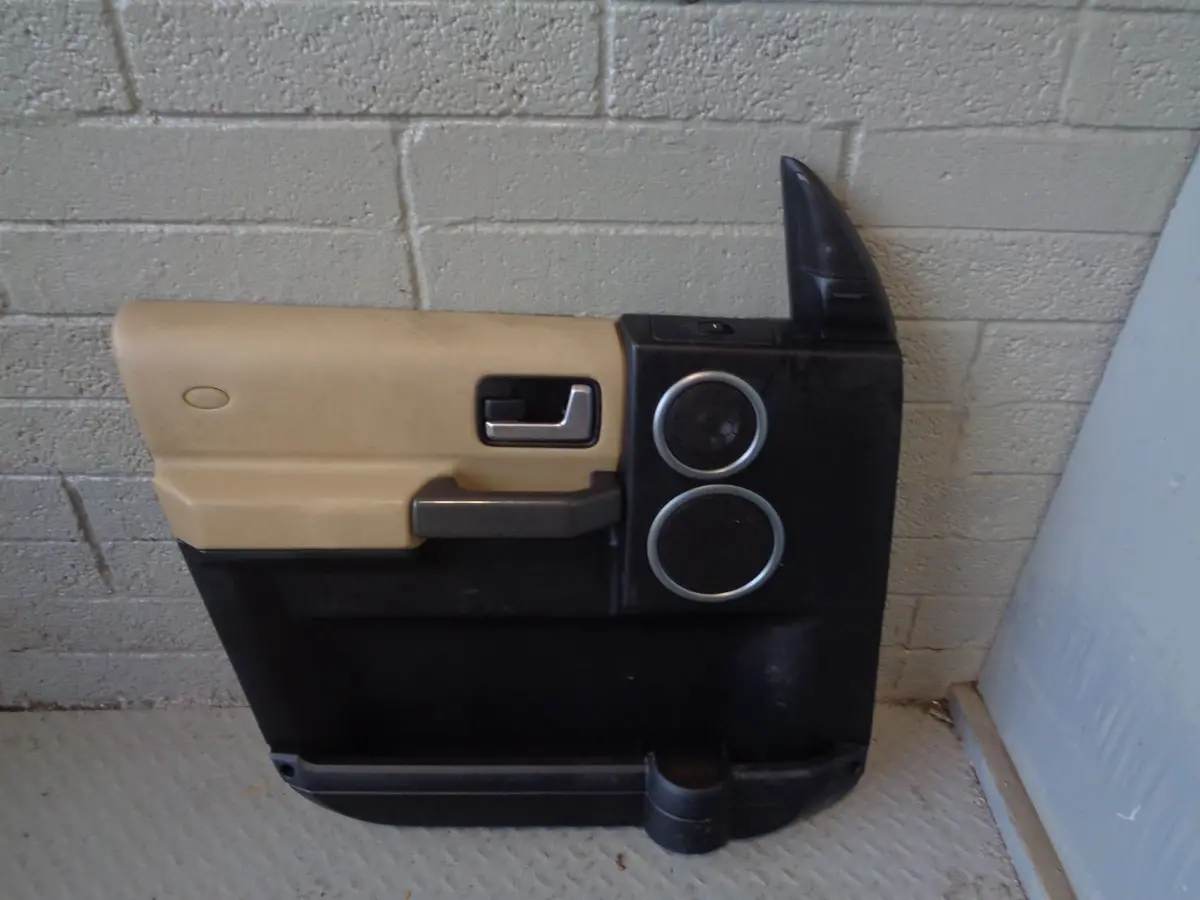 Discovery 3 Door Card Alpaca Near Side Front Logic 7 2004 To 2009 L22114 1