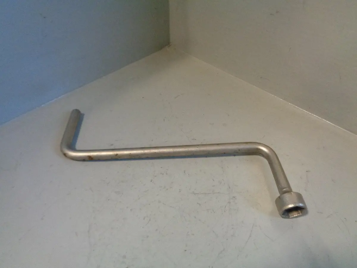 Range Rover L322 Wheel Brace Wrench M14 2002 To 2009 1