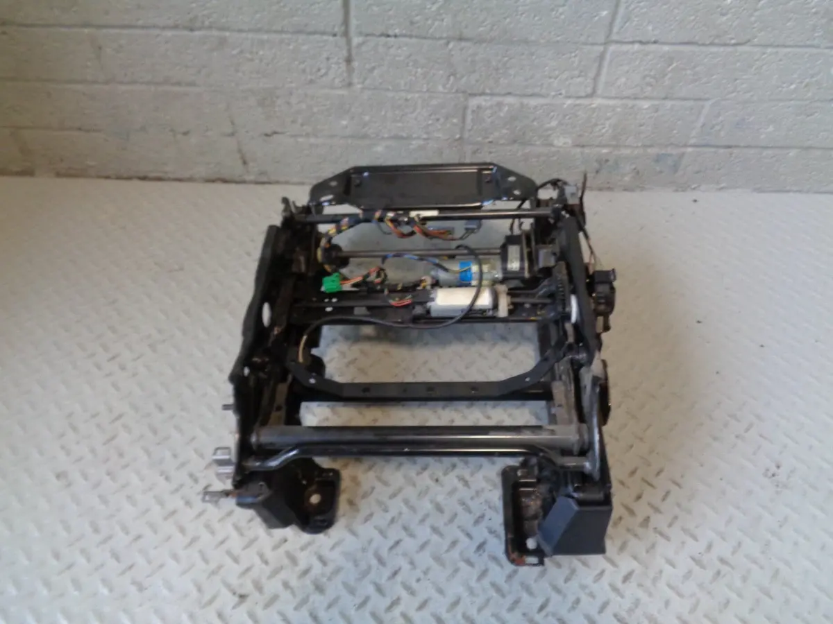 Discovery 3 Seat Frame Base Off Side Front With Motors Land Rover 2004 To 2009 1