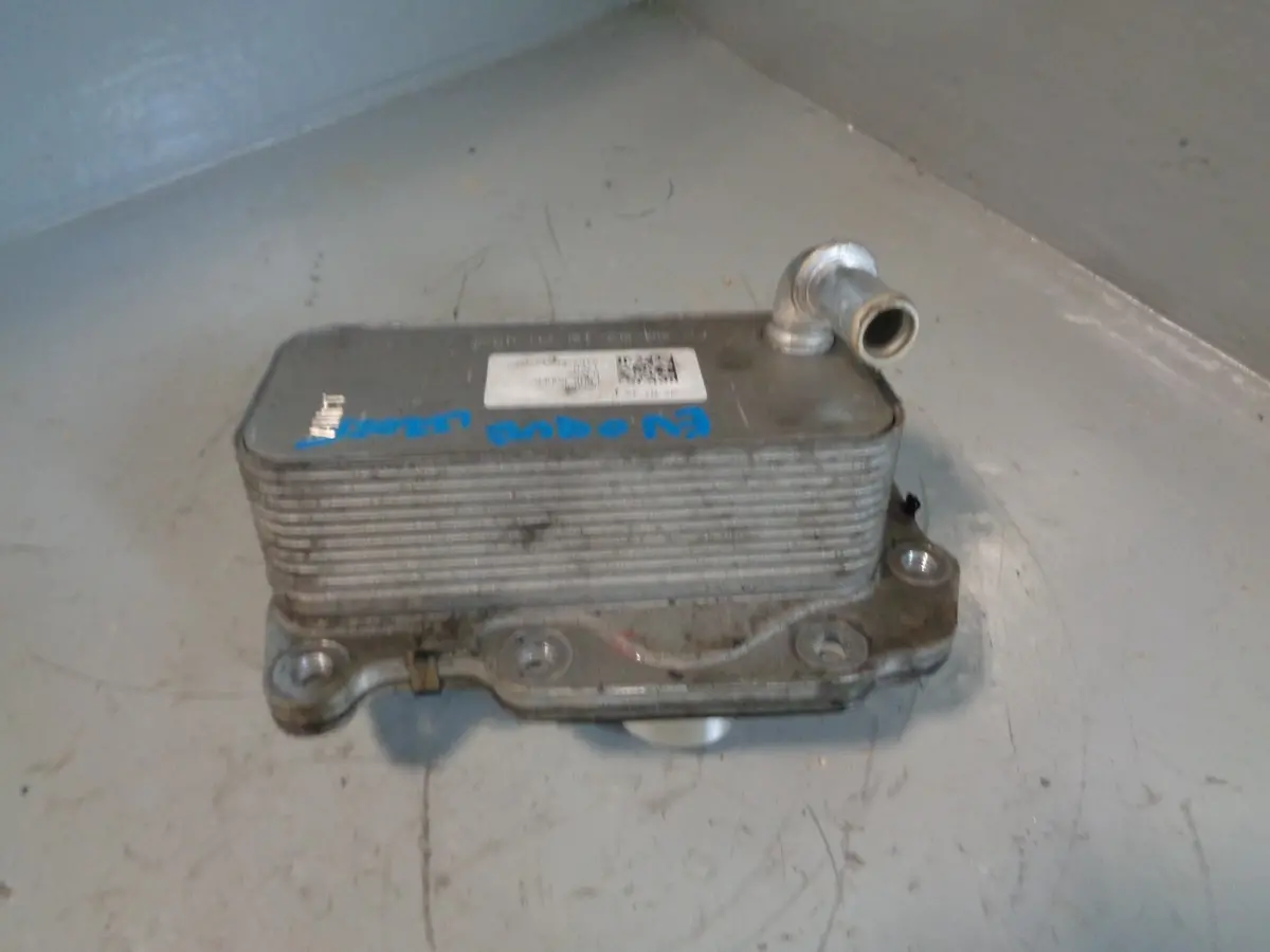 Range Rover Evoque Engine Oil Cooler 2.0 J Aj200 Ingenium L538 G4d3-6A642-Ba 1