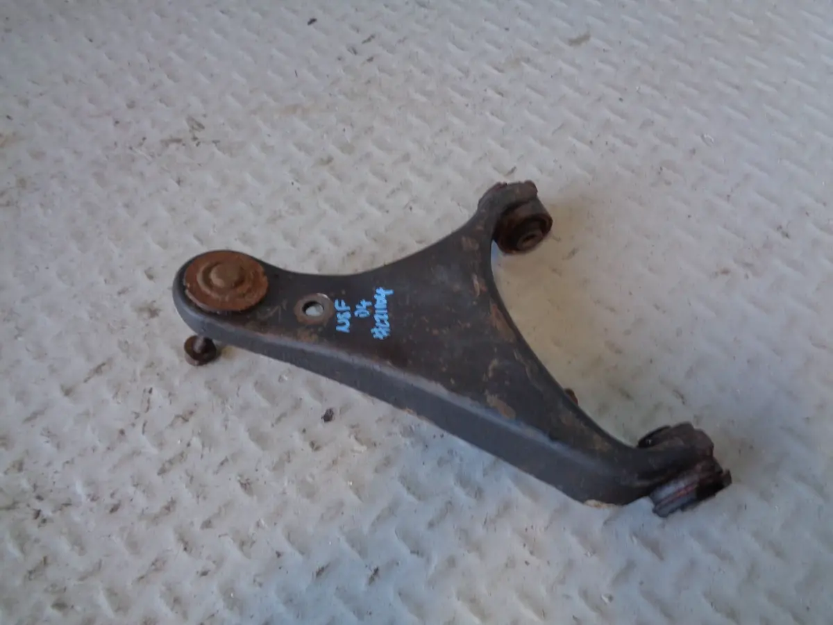 Discovery 4 Control Arm Front Upper Suspension Near Side Land Rover 2009 To 2014 1