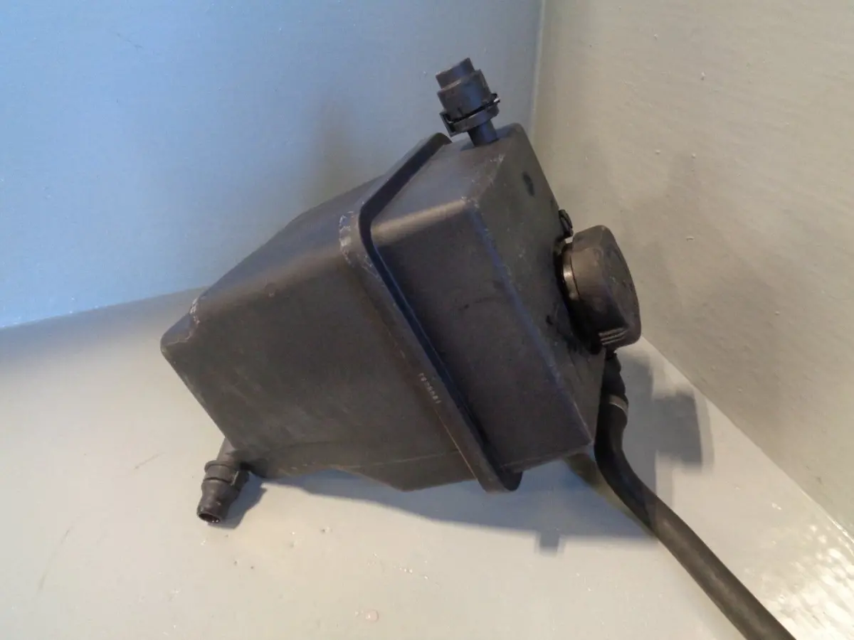Range Rover L322 Coolant Expansion Tank Reservoir 3.0 Td6 2002 To 2006 1
