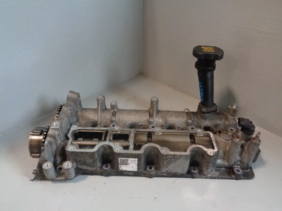 Rocker Cover Camshafts G4d3-6J011 2.0D Aj200 L538 L550 2016 To 2019 1