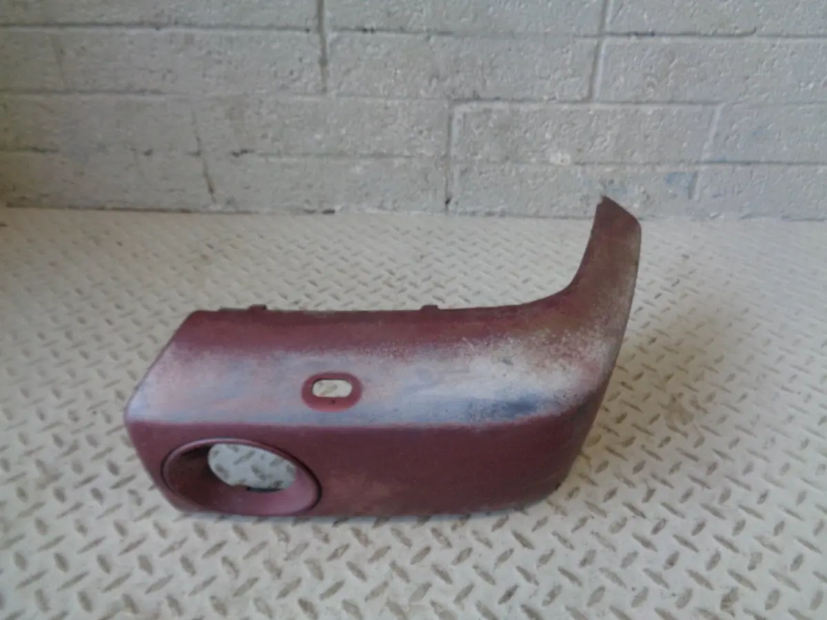 Discovery 2 Bumper End Cap Corner Trim Near Side Front Land Rover R11014 1