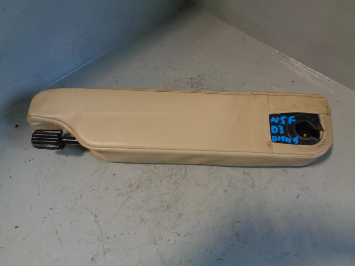 Discovery 3 Armrest Near Side Passenger Alpaca Land Rover 2004 To 2009 D15015 1