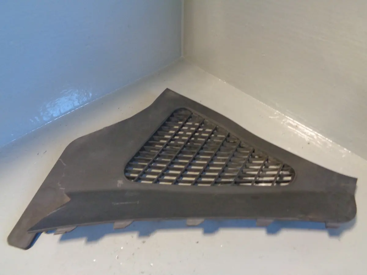 Porsche Cayenne 92A Windscreen Wiper Cover Trim Near Side 7P5 819 175 C 1