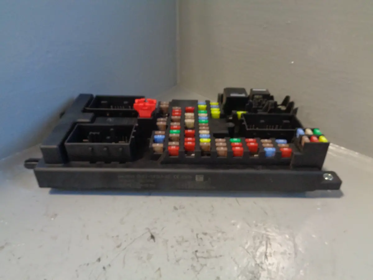 Fuse Box Body Control Module Ch22-14F041-Ae Range Rover Sport Discovery 4 1