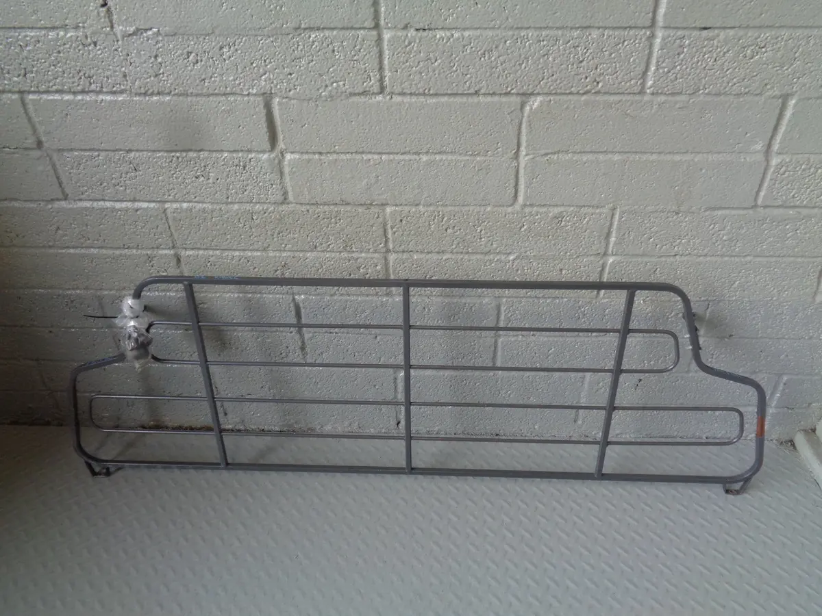 Discovery 2 Dog Guard Cage In Grey Travall Land Rover Tdg 1014B Cm 1998 To 2004 1